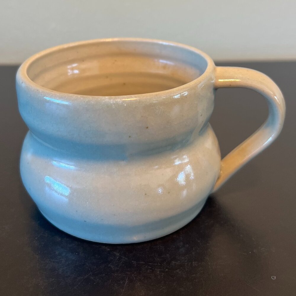 Handcrafted Jade Green Studio Pottery Coffee Soup Mug ~ Rounded Cinched Center - Picture 3 of 12